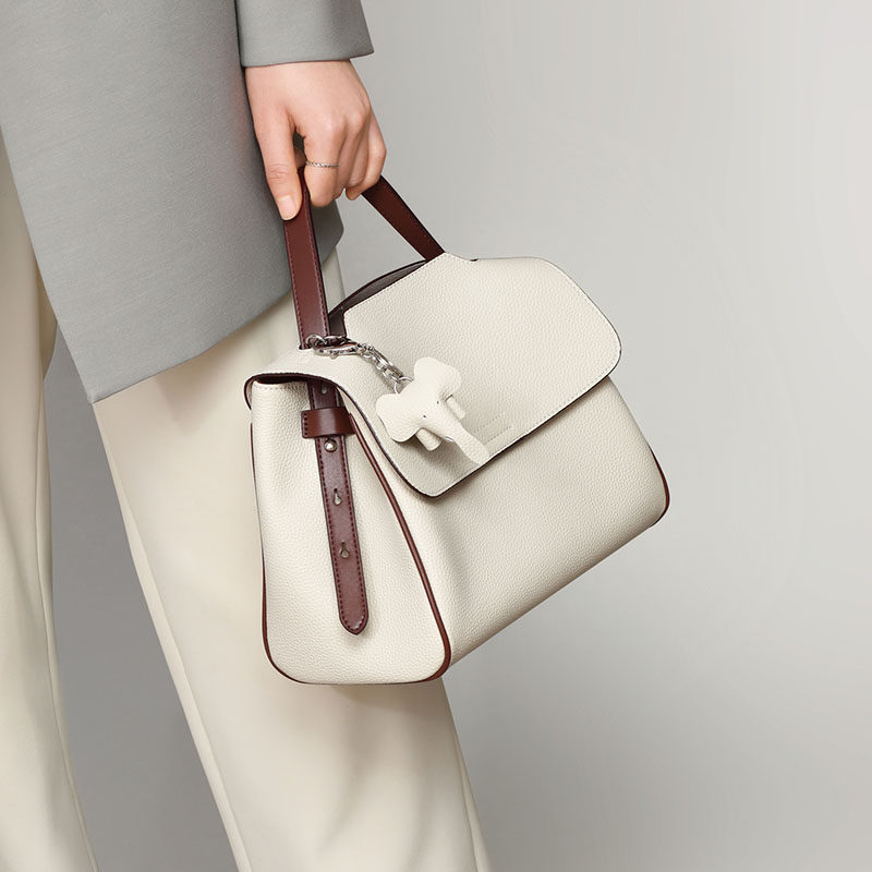 Hong Kong women's big bag women's 2023 new handbag large capacity high-end foreign style cowhide shoulder bag