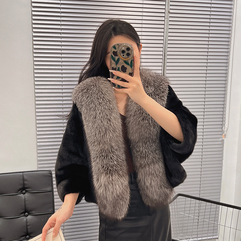 Mink Fur Coat Women's Fur Jacket Whole Mink Short Style 2025 Young Style Imported Fox Fur Cape Warm Fur Coat