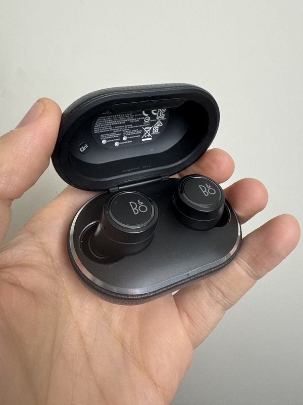 【Second-Hand】B&O Beoplay E8 3Rd Gen Noise-Cancelling Bluetooth Headphones