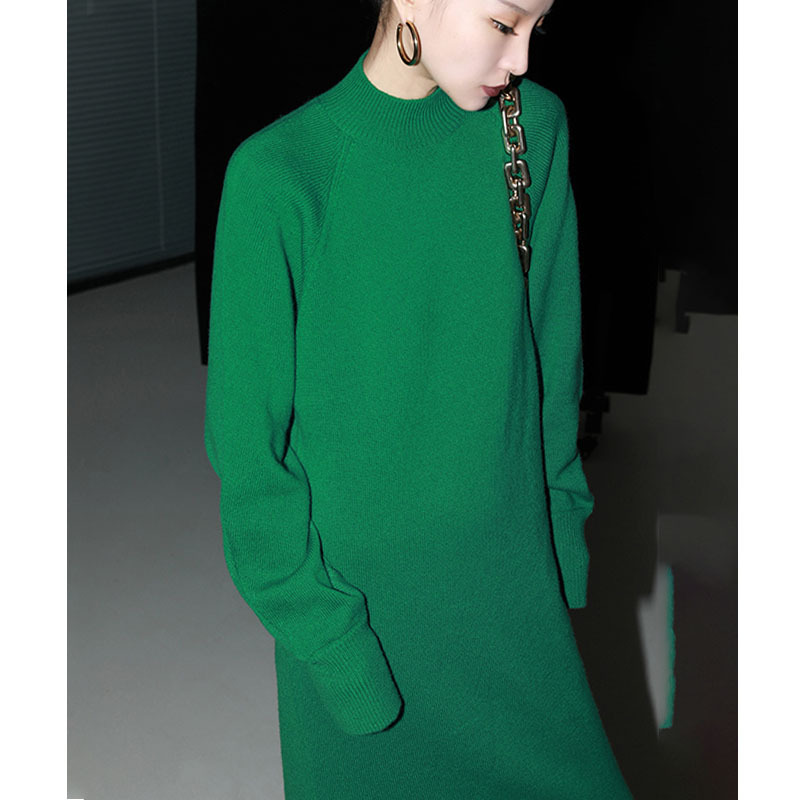 Old Money Style Half-High Collar Dark Green Sweater Dress, Mid-Length, Loose Fit for Autumn and Winter, Suitable as an Inner Layer, Straight-Cut Knit Dress