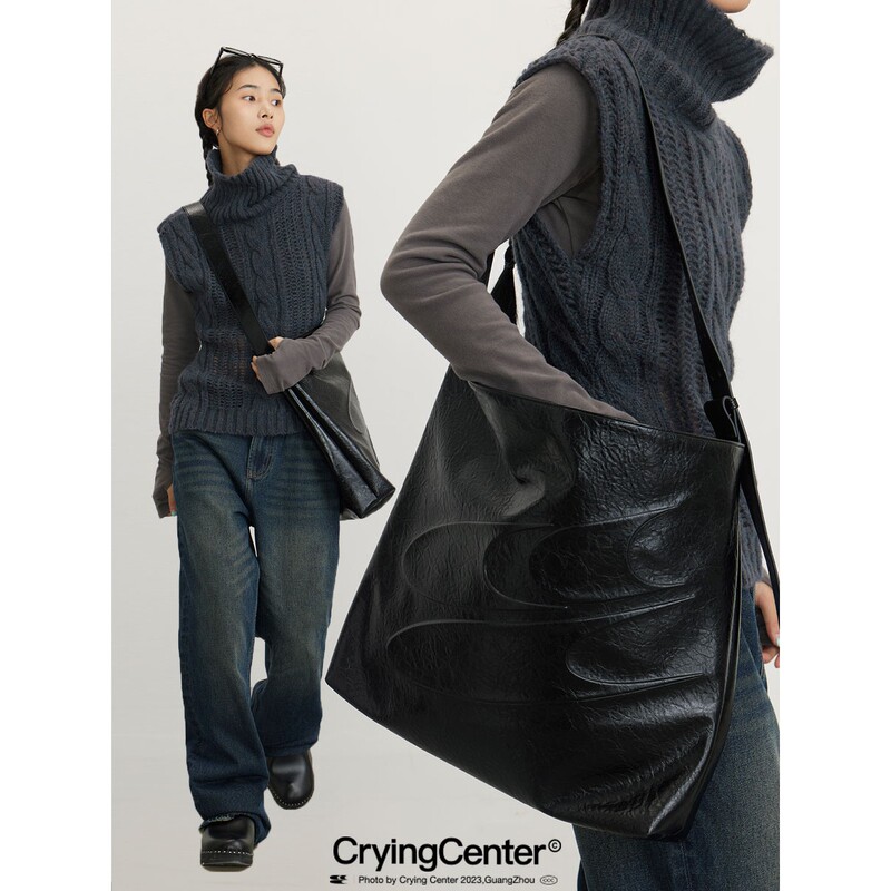 Cryingcenter Black Oil Wax Large Capacity Single Shoulder Crossbody Leather Bag Adjustable Tote Bag Crying Center Cryingcenter Black Oil Wax Large Capacity Single Shoulder Crossbody Leather Bag Adjustable Tote Bag Crying Center
