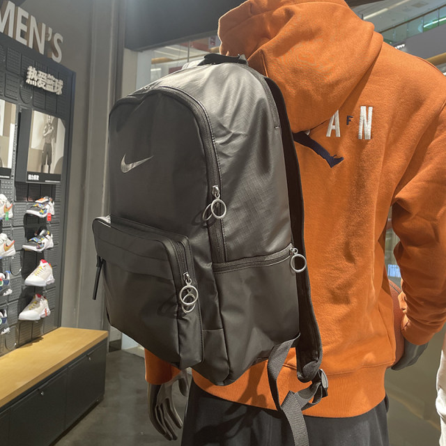 Nike waterproof junior high school schoolbags schoolbag sports travel ກະເປົາເປ້ຄອມພິວເຕີສໍາລັບຜູ້ຊາຍແລະແມ່ຍິງ DN3592-010