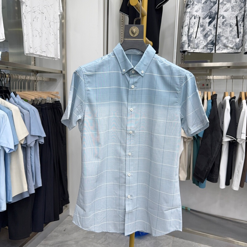 【H Brand】Gradient Trend! Short-Sleeved Plaid Shirt, Summer Business Casual Turn-Down Collar Shirt, Breathable and Comfortable for Men 【H Brand】Gradient Trend! Short-Sleeved Plaid Shirt, Summer Business Casual Turn-Down Collar Shirt, Breathable and Comfortable for Men
