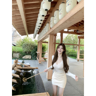 若语定制 韩女小tee 纯欲气质性感修身打底衫羊毛微透V领针织上衣