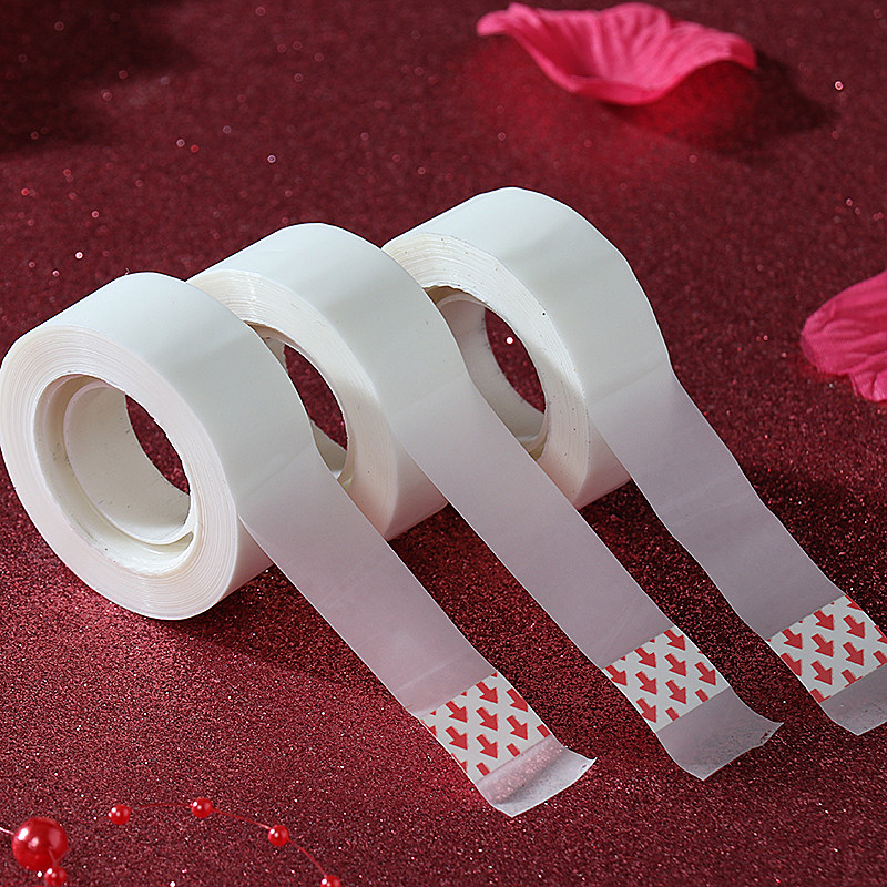 White transparent tape, residue-free adhesive for office supplies, stationery, wedding decorations, and wedding car decorations.