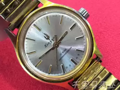 Liaoning Peacock three anti-17 drill mechanical manual medium-sized second-hand domestic watch clearance discount transfer