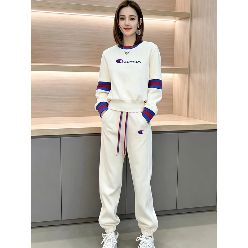 Champion Captain Suit Women's Autumn Sportswear Petite Short Slimming 2026 Autumn/Winter New Fleece-Lined Two-Piece Set