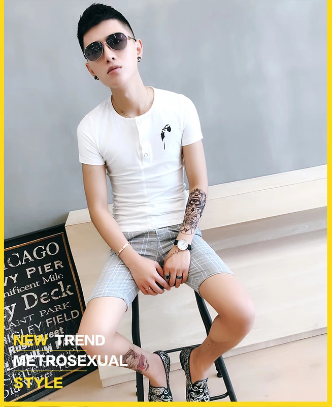 Thanh niên nam tinh thần áo thun nam tay ngắn 2018 hè mới màu rắn phiên bản Hàn Quốc của chiếc áo tự canh đáy quần nam áo thun có cổ nam