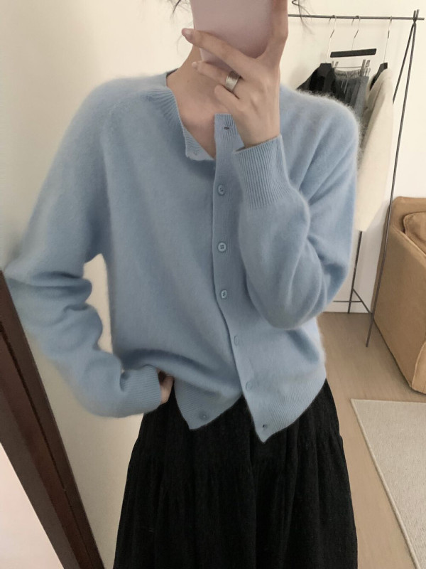 Korean Style Versatile Cashmere Brushed Wool Blue Knit Cardigan for Women, Early Spring Slimming Sweater Coat, Soft and Fluffy Sweater