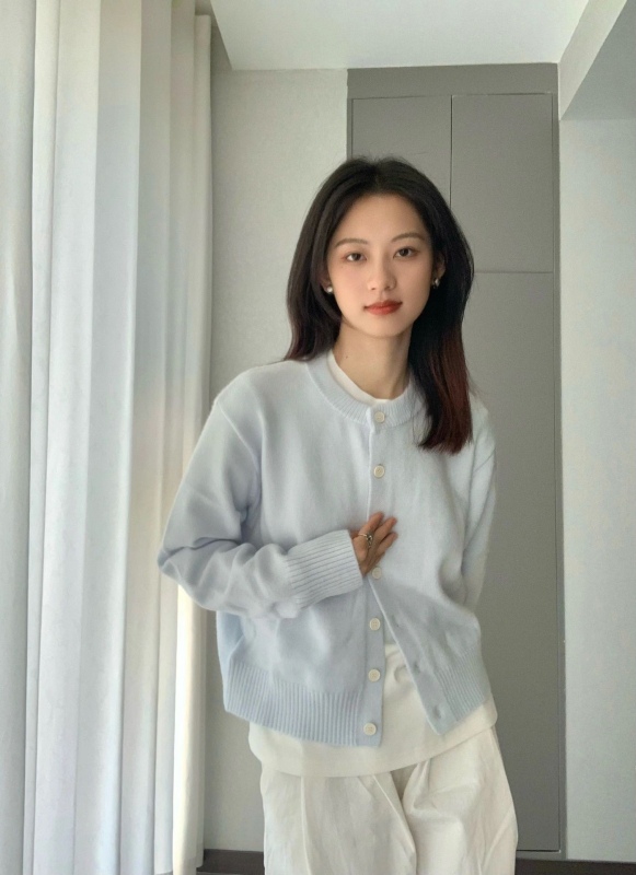 Korean Style Soft and Fluffy Light Blue Knitted Sweater Jacket for Women, New Spring and Autumn Simple Short Jacket Outerwear Cardigan Top