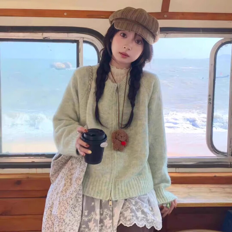 Green Sweater Jacket for Women 2026 New Spring and Autumn Korean Style Unique Super Nice-Looking Lazy Style Loose Knitted Cardigan