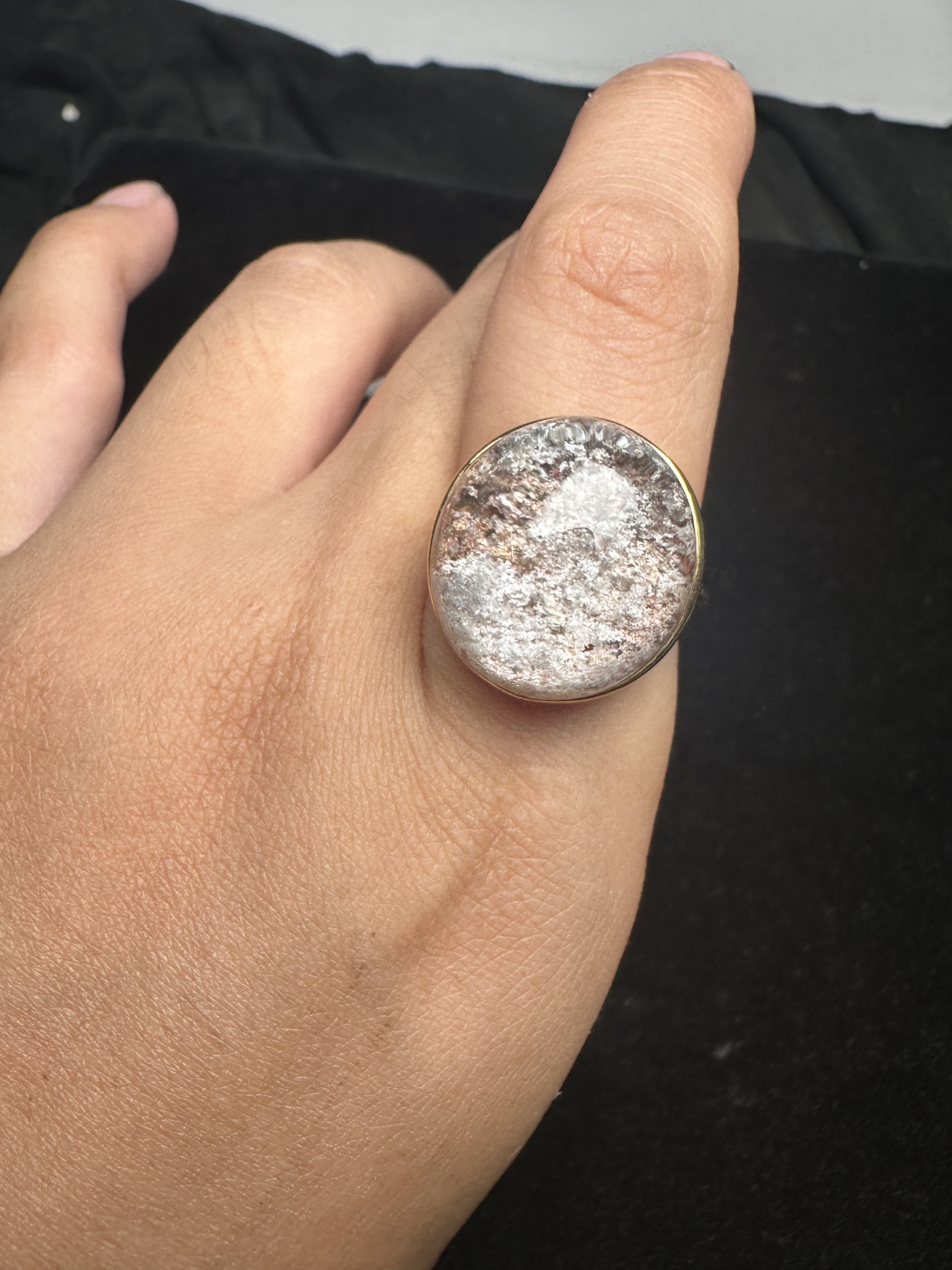 Pure natural ghost ring, 925 silver inlaid with live mouth, stone size 17*19mm, weight 9.8 grams, fidelity