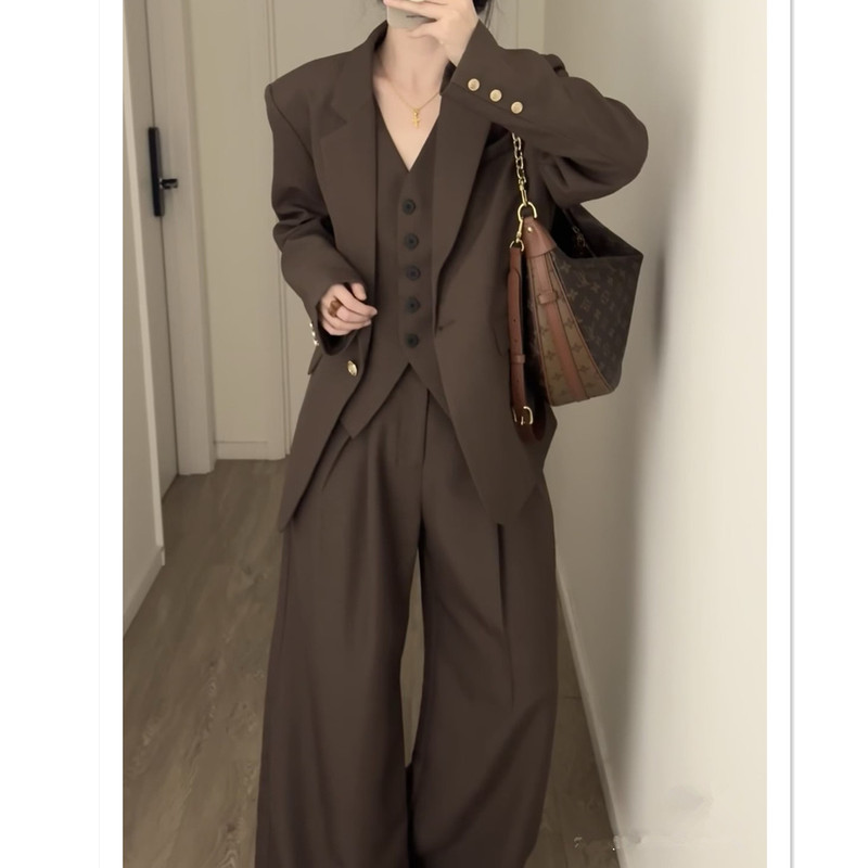 Old Money Style Suit Set for Women, 2026 Spring Collection, High-End, Elegant, Casual Suit with Vest and Wide-Leg Pants, Three-Piece Set