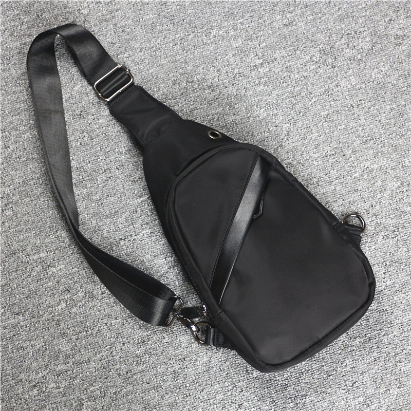 Chest bag men's Korean version of the tide 2020 new nylon waterproof chest bag fashion shoulder satchel men's and women's casual small hanging bag