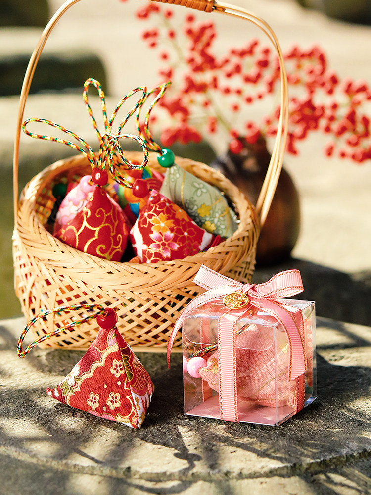 Dragon Boat Festival lucky wormwood zongzi carry-on pendant ancient style mosquito repellent sachet sachet sachet sachet Chinese style purse gift