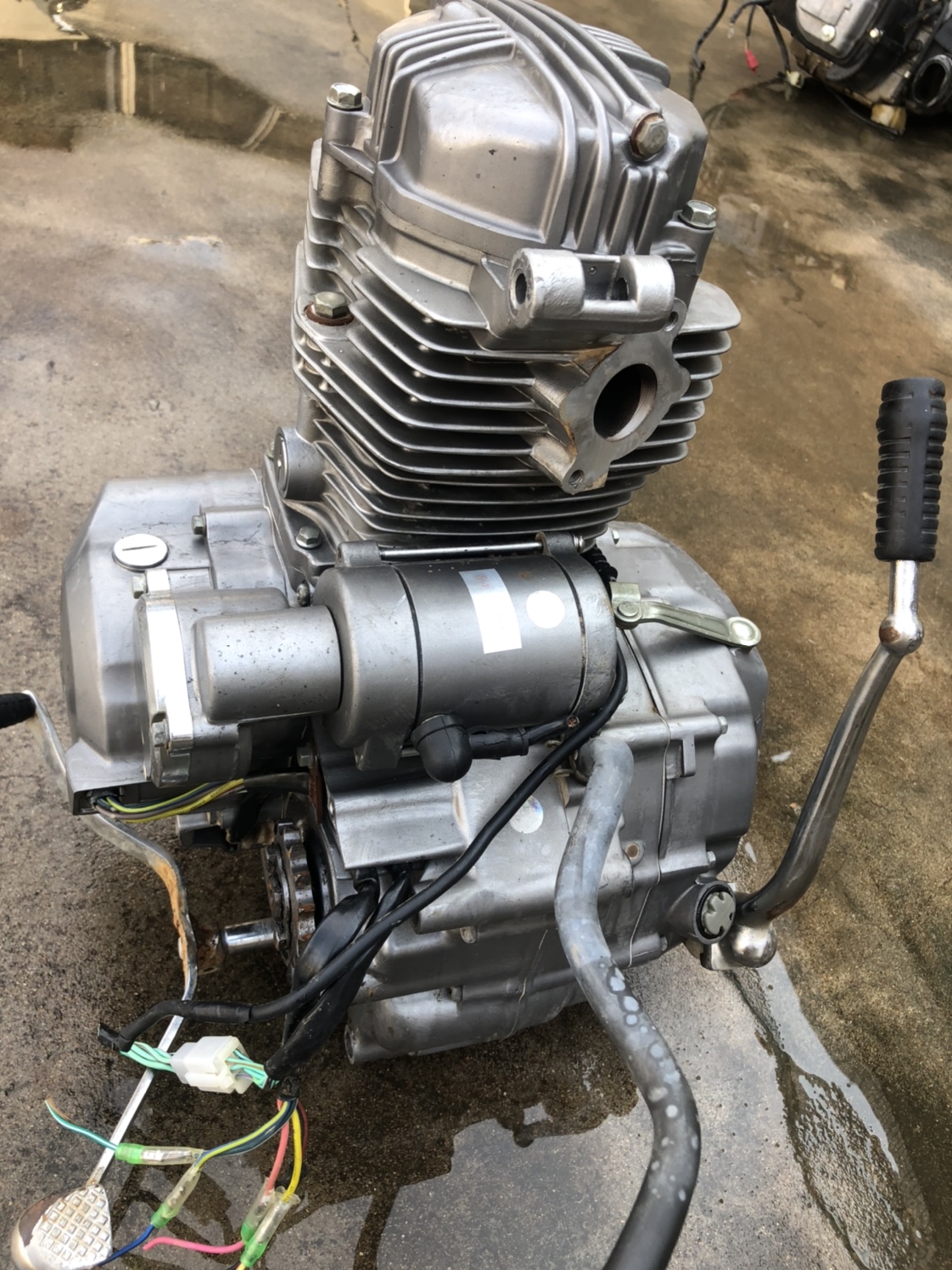 Original Loaded Second-hand Locomotive Engine Assembly Five Sheep New Continent 125cc Handpiece Cg Top Lever Machine Universal