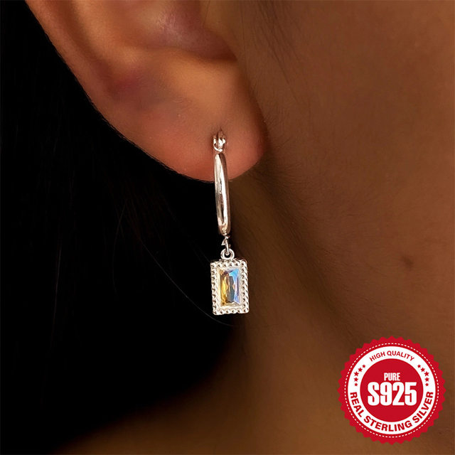 ເງິນສະເຕີລິງເງິນ s925 ຂອງເອີຣົບແລະອາເມລິກາສ່ວນບຸກຄົນງ່າຍດາຍຫ້າຈຸດດາວສີ່ຫລ່ຽມເພັດ AB zirconium ສີ earrings electroplated earrings
