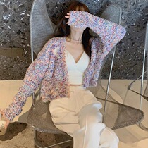 Tie dyed knitted sweater coat cardigan Womens Spring and Autumn wear wild wild 2021 short top design sense