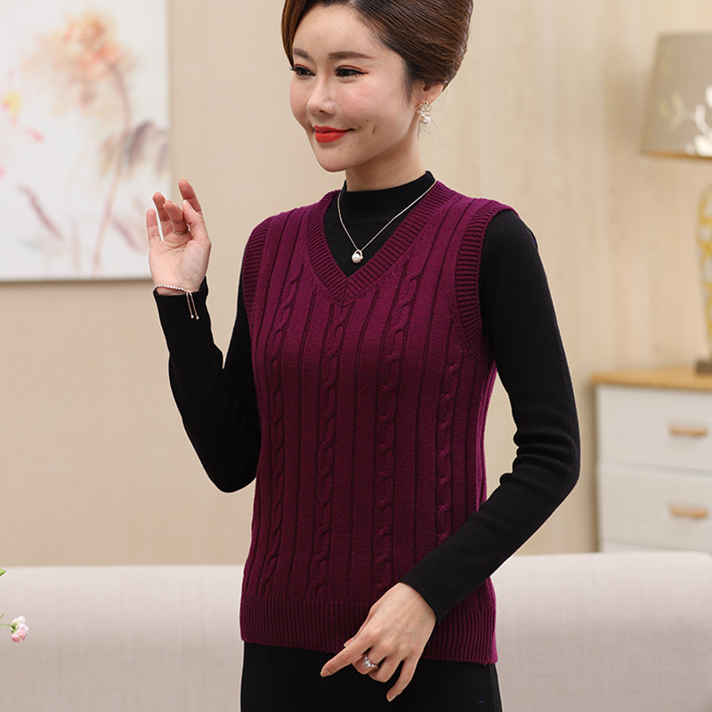 New Autumn and Winter Knitted Wool Vest for Middle-Aged and Elderly Women, Loose Large Size Grandma Short Solid Color Vest