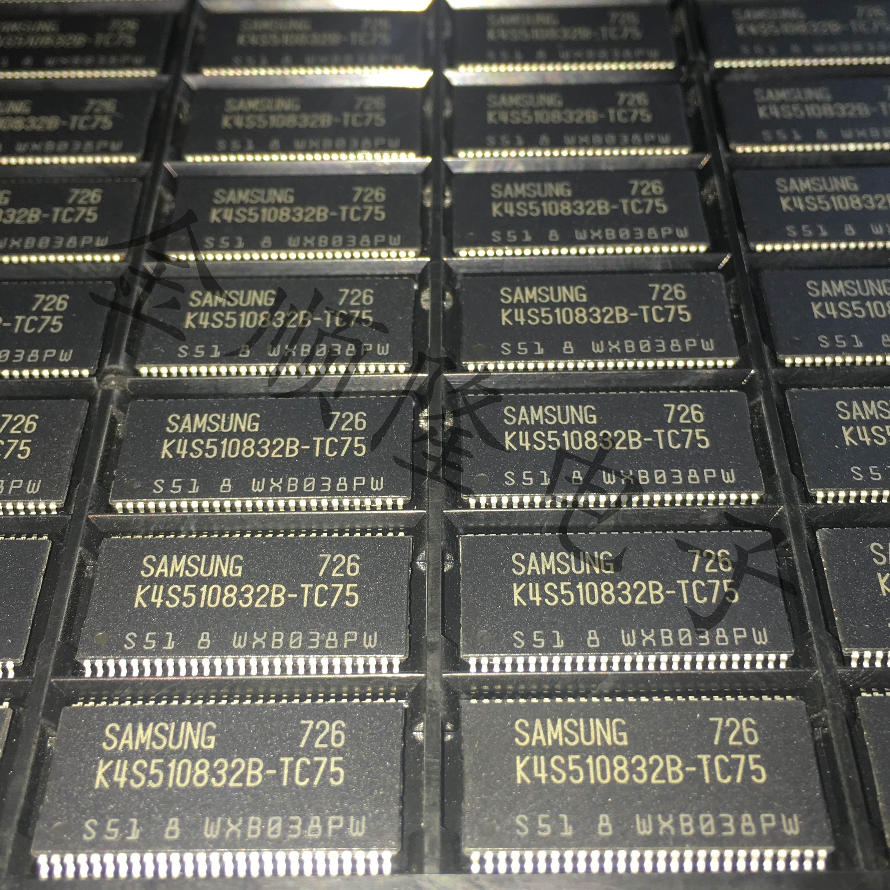 Original fit K4S510832B-TC75 TSOP package memory IC quality assurance 64Mb x 8