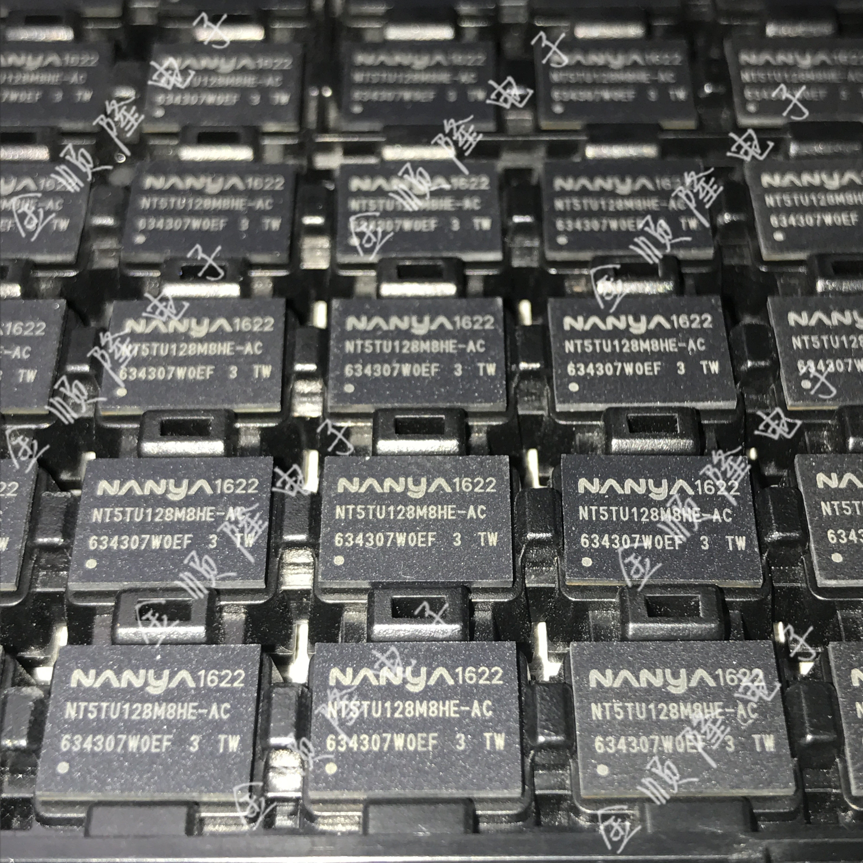 NT5TU128M8HE-AC NANYE NANYE new original DDR2 BGA package physical store spot
