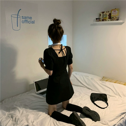 Приталенное платье, А-силуэт, французский стиль, квадратный вырез