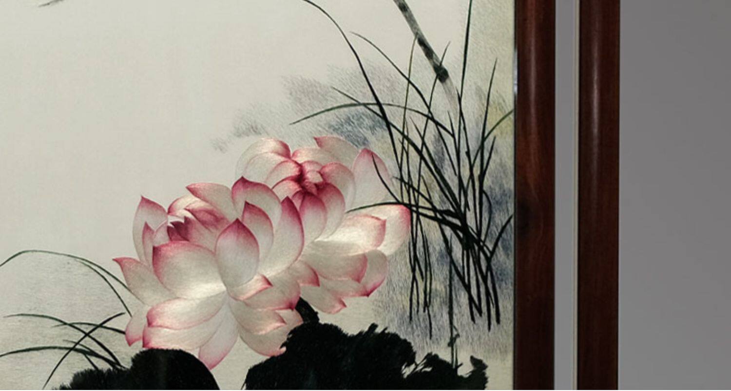 Вышивка Сучжоу 艺绫手工刺绣精品1丝苏绣双面绣摆件新房别墅红木伴手礼水墨荷花