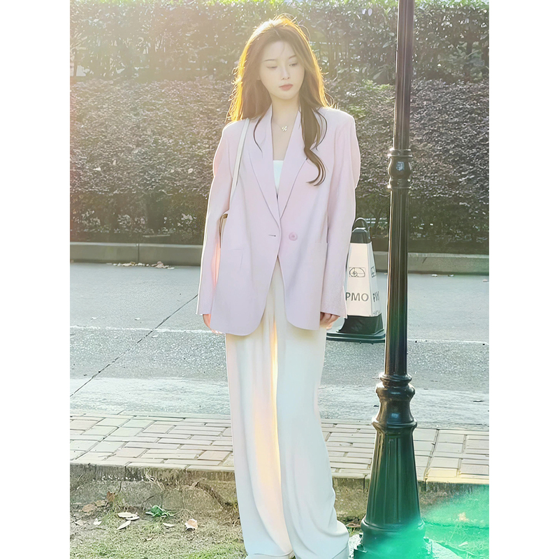 2026 New Stylish and Age-Reducing Sweet Pink Blazer for Women, Early Autumn Petite High-End Suit 2026 New Stylish and Age-Reducing Sweet Pink Blazer for Women, Early Autumn Petite High-End Suit