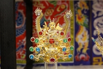 Tufted crown prince hat Sandalwood marshal Gold Zha Muzha crystal handmade hat new boutique