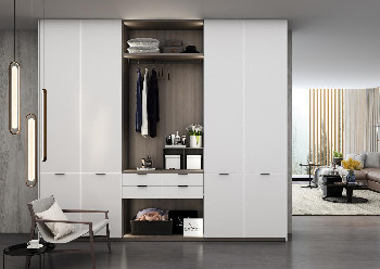 Zhibang Peninsula Iron Box Wardrobe Set Gold