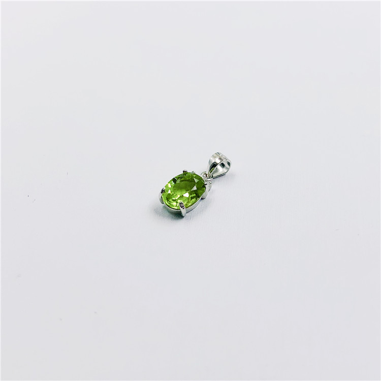 Live draw 6 x 8mm Oval Cut Olive Stone Three Zircons Four Claws Silver Inlaid Pendant Micro Black Dots Without Chain