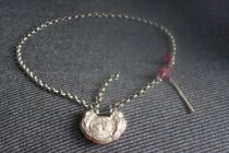 Qing Dynasty old silver lock Silver lock with key double-sided worker three-dimensional worker fidelity 39 4g width 51mm YY 1159