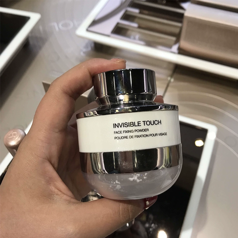 Tại chỗ KIKO Clear Đinh Trang Loose Powder Powder Lasting Oil Control Không thấm nước Vô hình Pore Mushroom Loose Powder - Quyền lực