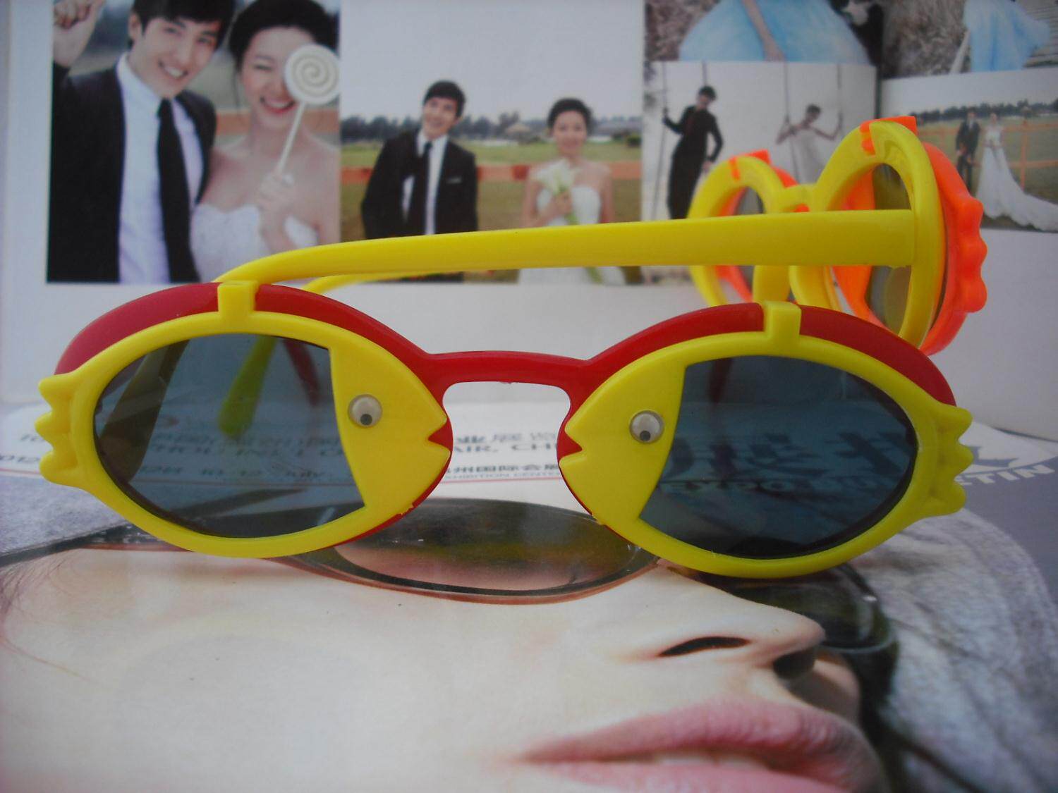 Batch Children Glasses Kid Glasses Sunglasses Sunglasses Model: Fish #