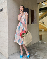 Retro elegant oil painting feel floral dress slim gentle style 2021 summer new lace seaside holiday skirt