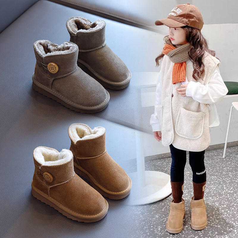 2025儿童雪地靴怎么选？真皮防滑保暖加绒鞋是潮流必备吗？