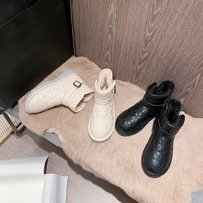 2022 fur one-piece snow boots women's winter plus velvet thick Korean snow shoes waterproof diamond bread boots cotton boots