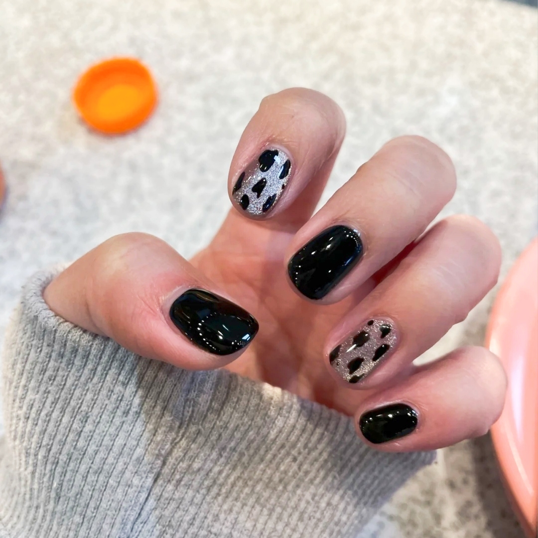 光疗甲片成品晶石猫眼豹纹穿戴甲短款美甲成品假指甲贴片拆卸美甲值得买吗。