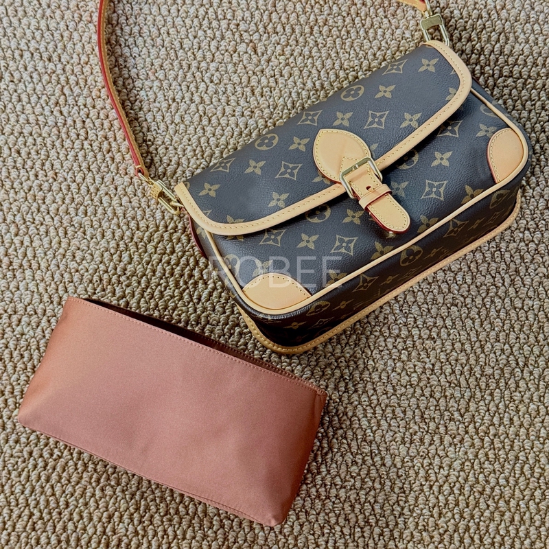 Robee/Suitable for Lv Diane Baguette Bag Inner Bag Waterproof Satin Inner Bag Support Bag Insert Lining