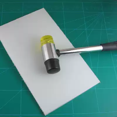 DIY handmade leather art leather carving using Ling chopper punch to install rivet four-in-one buckle tool Rubber hammer plastic pad