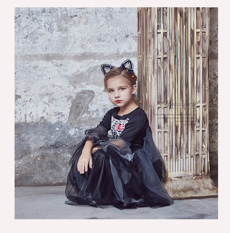EYAS Halloween Trang phục trẻ em hóa trang Phù thủy nhỏ Hiển thị váy công chúa Váy mẫu giáo Mùa đông bộ tuxedo bé trai