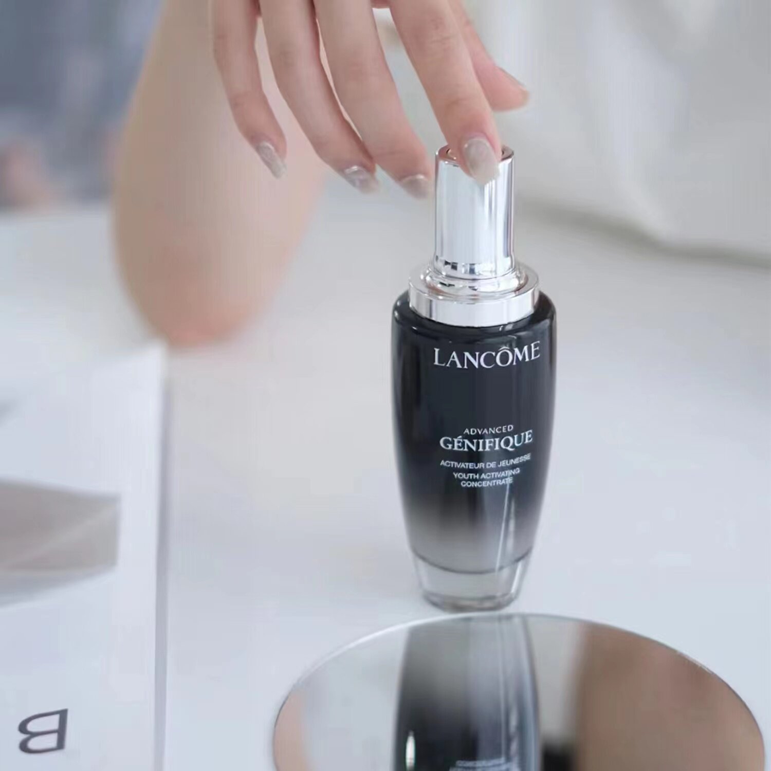 Spot Lancome Lancôme Lesser Black Bottle Essence Creme Base Fluid Beauty Lotion 100ml moisturizing tight