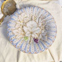 Spot German KPM blue and gold grape hand-painted fruit plate appreciation plate