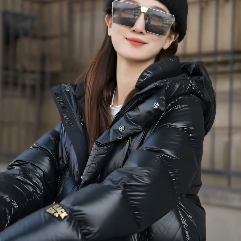 【Same Style as Yang Mi】Black Gold Goose down Jacket for Women, Mid-Length, Thickened, Warm, for Petite Figures, Winter Cold-Proof Coat