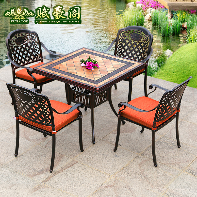 Outdoor table and chairs Balcony Furniture Garden Casual Patio Open Cast Aluminum outdoor European style iron and chairs Five kits