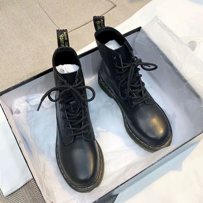 Martin boots female Inn Wind 2021 New winter plus suede genuine leather six holes flat bottom thick bottom 100 lap dr short boot