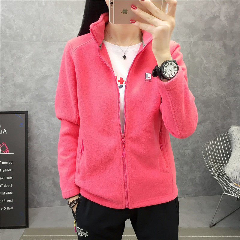 Catching the Velvet Woman's Sweater Outdoor Rocket Velvet Breakthrough and Heat Coral Velvet Mountaineering Men's Sweater Cover