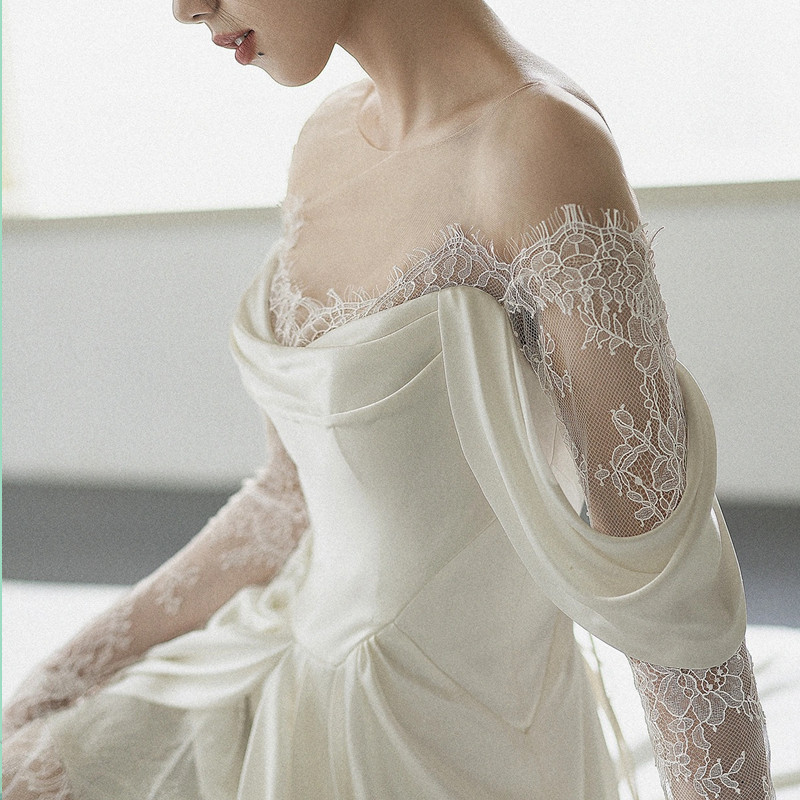 Lace white retro wedding dress for bride, french style, 2022 collection Lace white retro wedding dress for bride, french style, 2022 collection