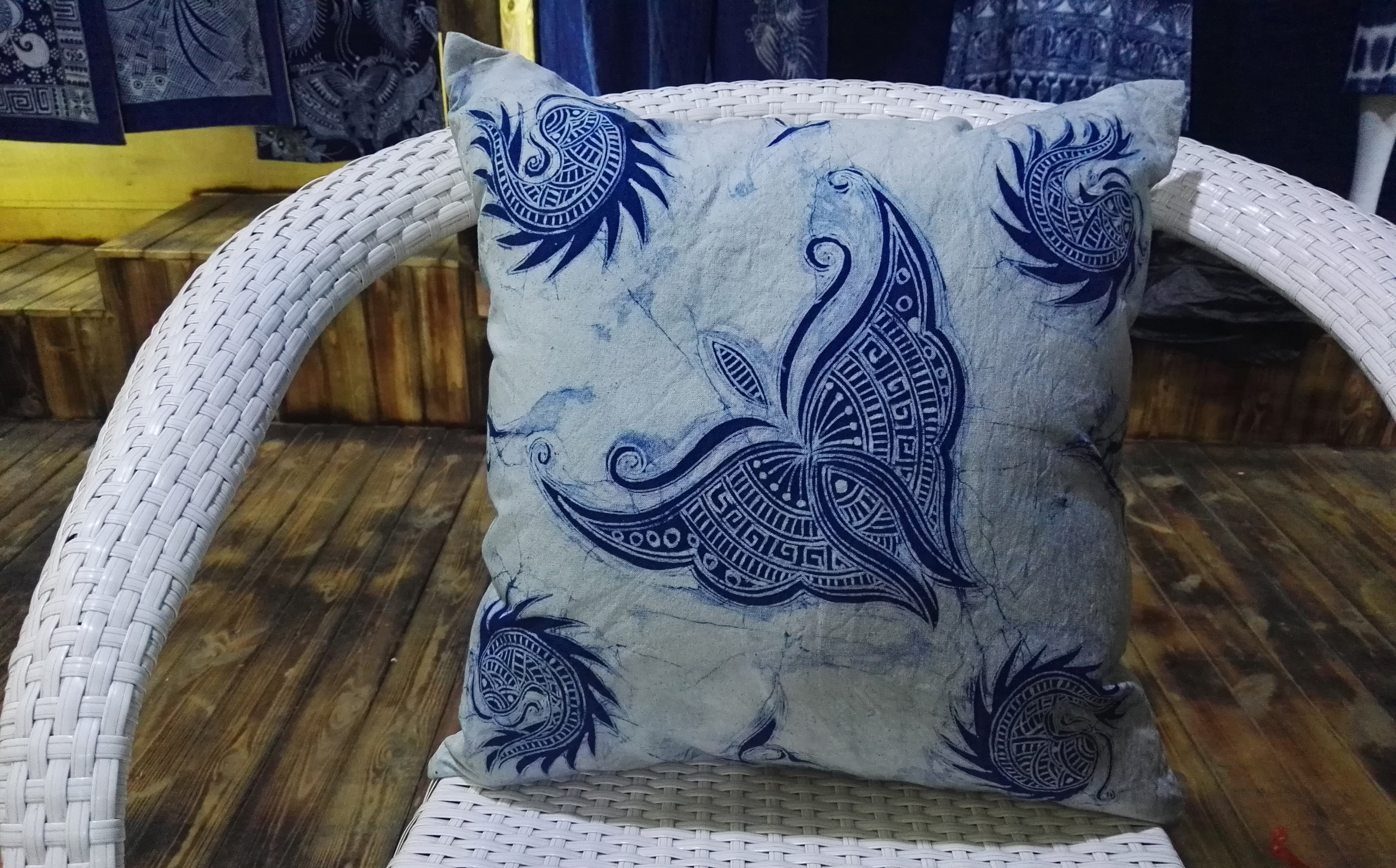 Wax Dyeing Holding Pillow Back Cushions Leaning Pillow Pillow Chair Cover Customised Processing Butterfly Pattern Butterfly Mother Pattern Non-beatio