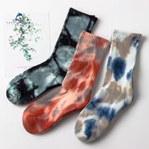 Tie-dye socks mid-tube mens stockings autumn and winter pure cotton towel bottom sports color trend long tube anti-odor basketball hip-hop